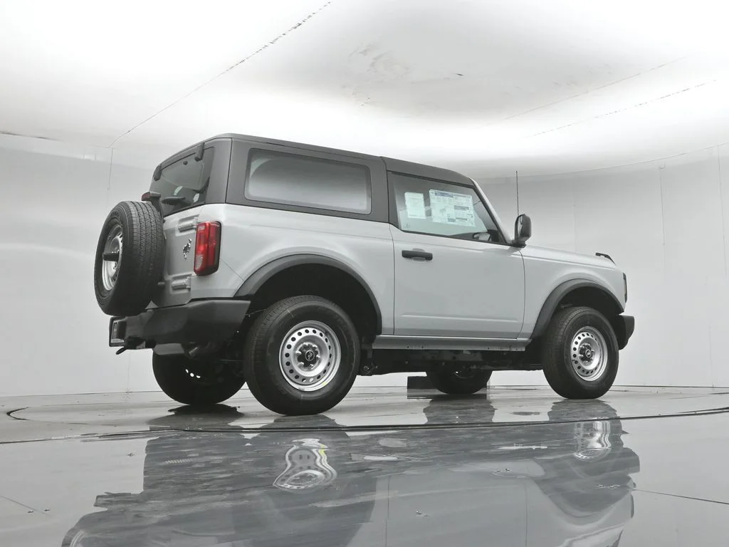 New 2026 Avalanche Gray Ford Base image 45