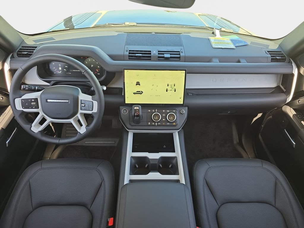 New 2026 Santorini Black LAND ROVER S image 9