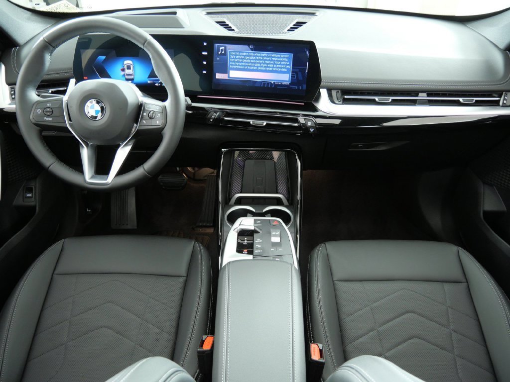 New 2027 Dune Grey Metallic BMW xDrive28i image 5