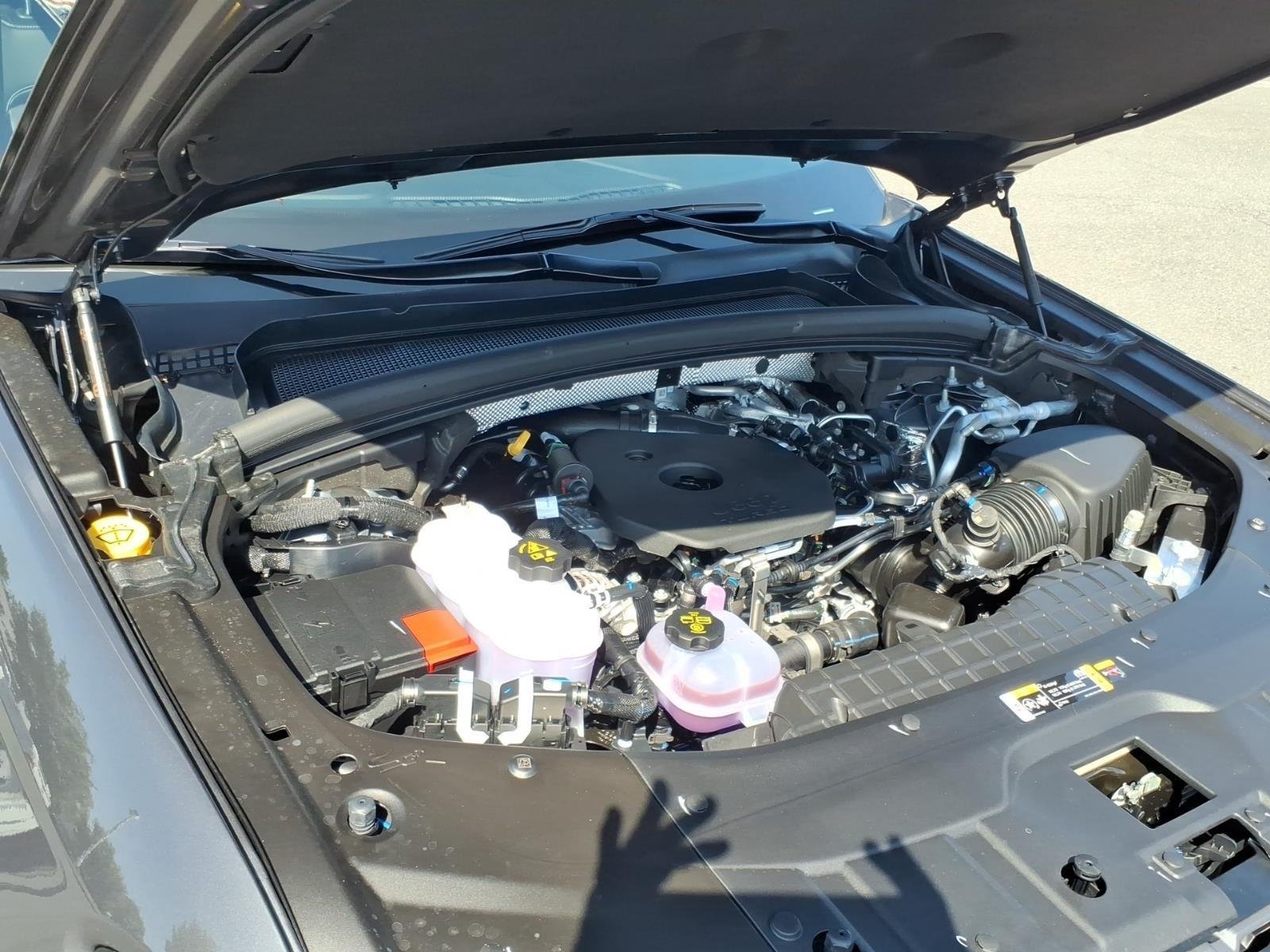 New 2026 Silver Zynith Jeep Laredo Altitude image 29