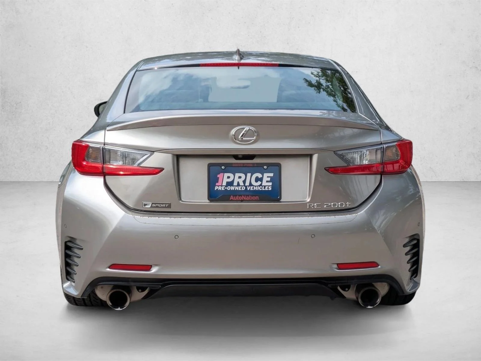 Used 2016 Atomic Silver Lexus  image 7