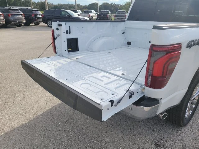 New 2026 Oxford White Ford Lariat image 10