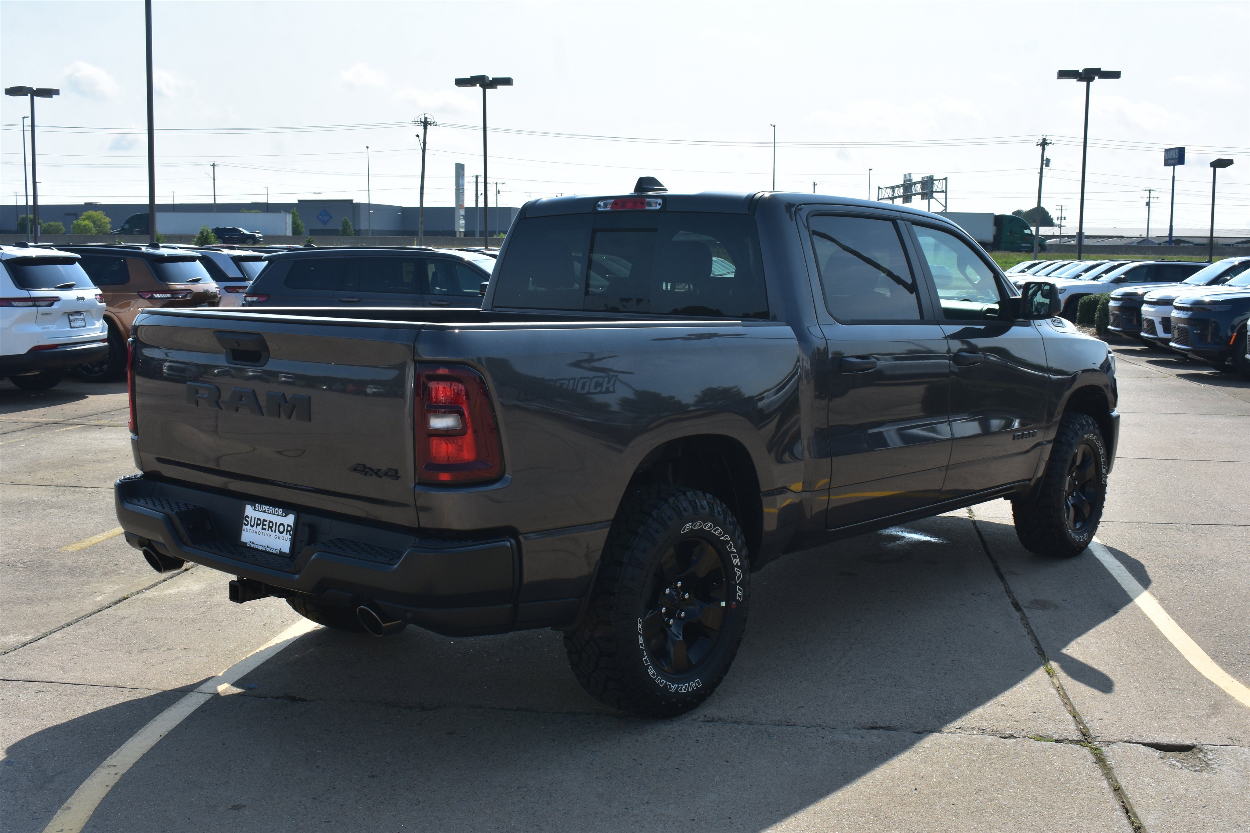 New 2026 Granite Crystal Metallic Clear-Coat Exterior Paint RAM Warlock image 5