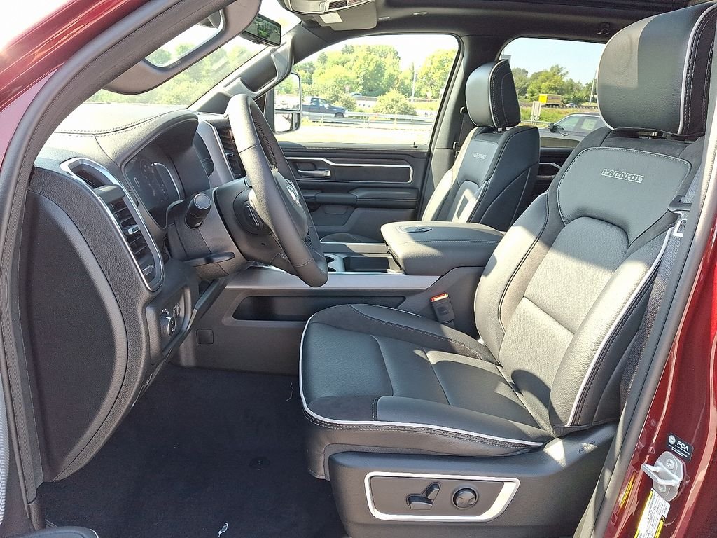 2026 RAM 1500 Laramie - Photo 9