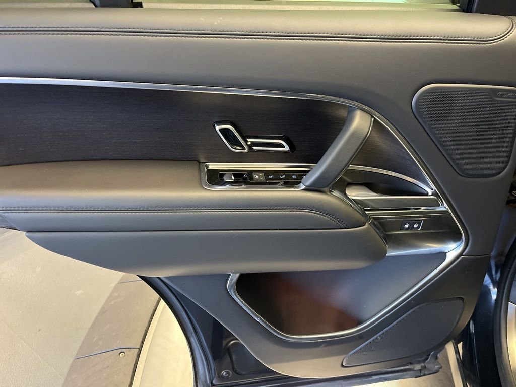 2025 Land Rover Range Rover SE - Photo 23