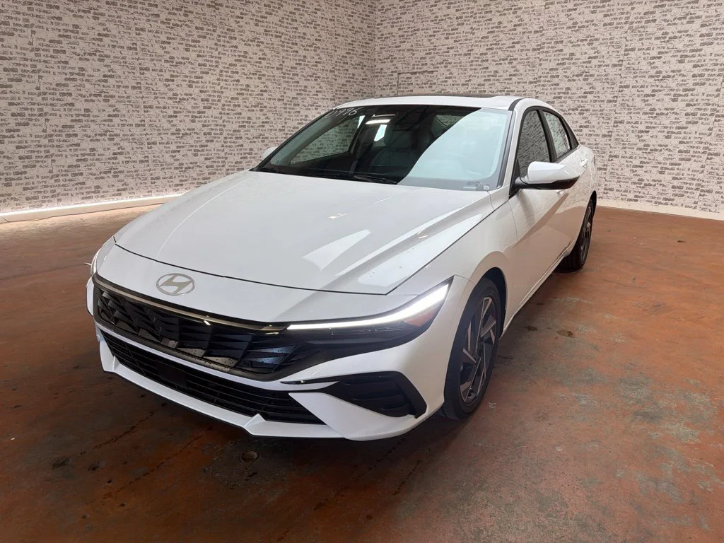 New 2026 Serenity White Hyundai Limited image 3