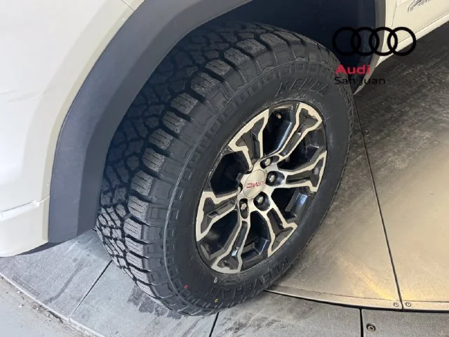 Used 2023 White GMC AT4 image 5