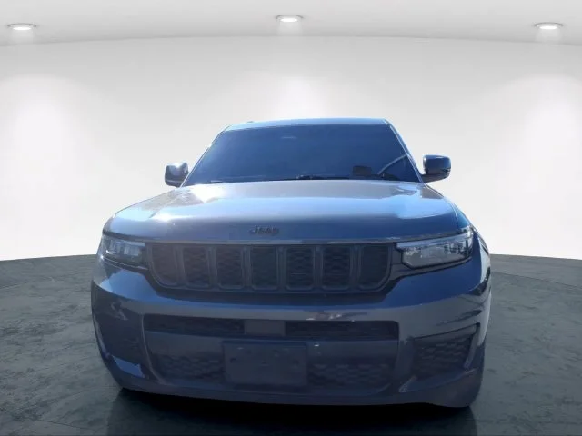 Used 2021 Gray Jeep Altitude image 7