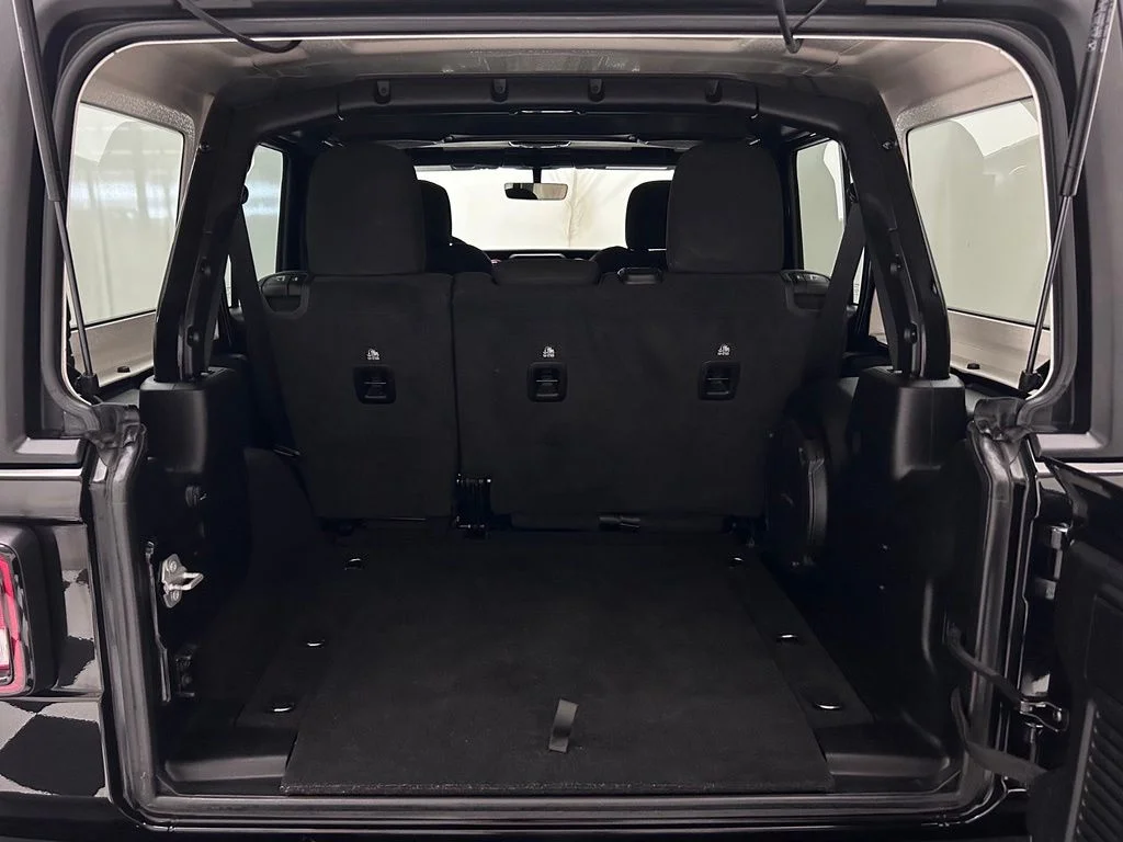 Used 2023 Black Jeep Rubicon image 9