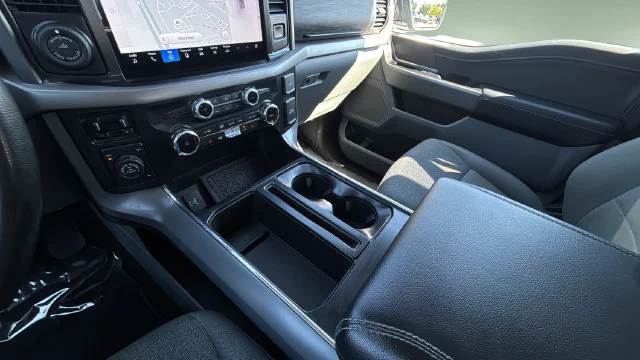 Used 2024 Gray Ford XLT image 15