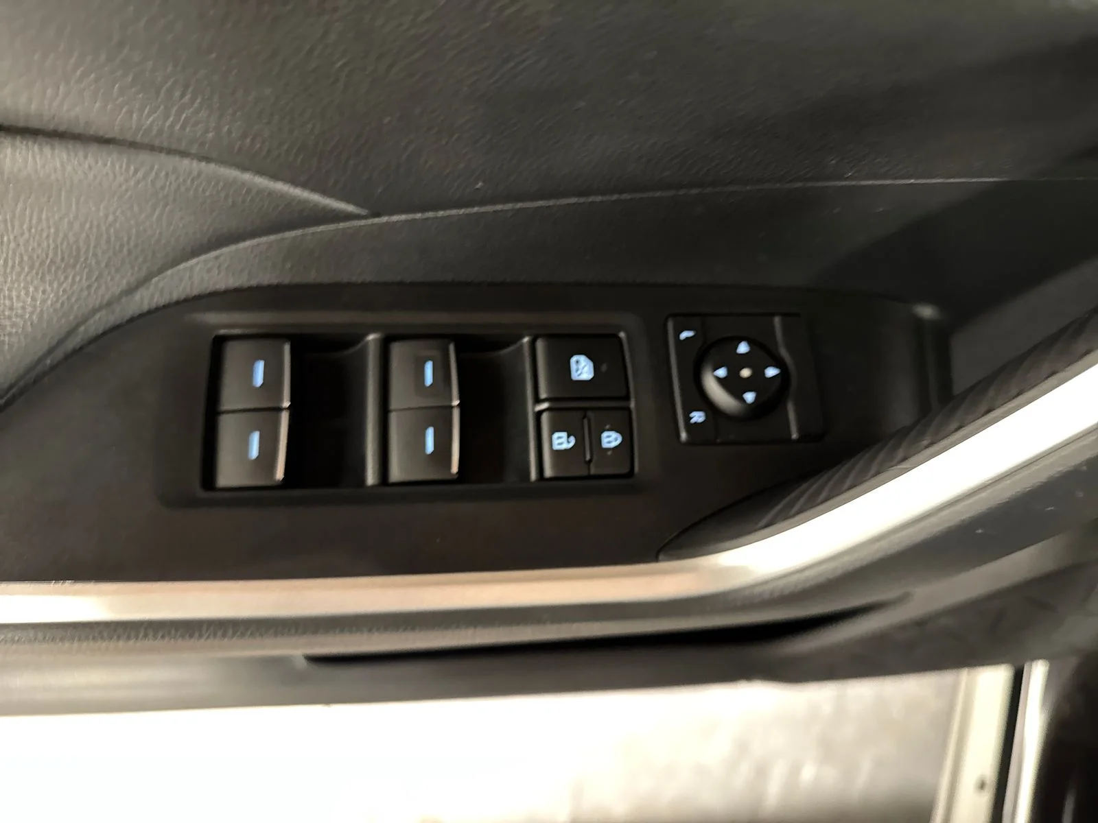 Used 2023 Magnetic Gray Metallic Toyota XLE image 19