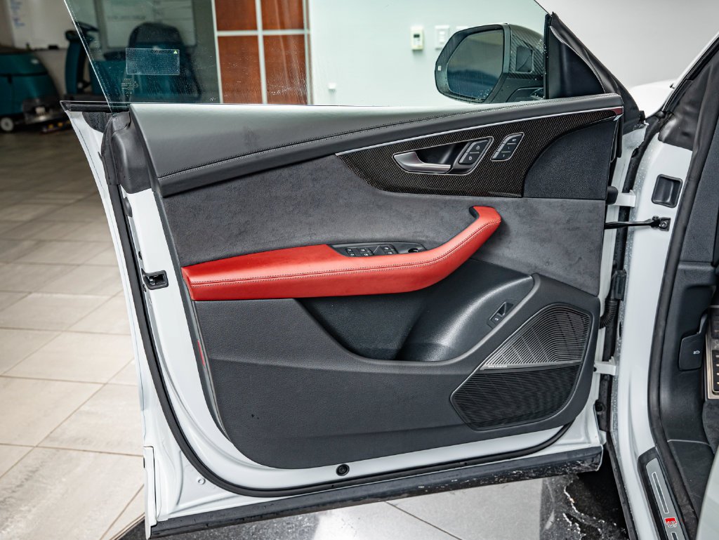 Used 2023 Glacier White Audi 4.0T Prestige image 25