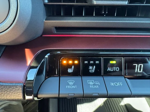 2026 Toyota Prius Plug-in Hybrid XSE Premium - Photo 27