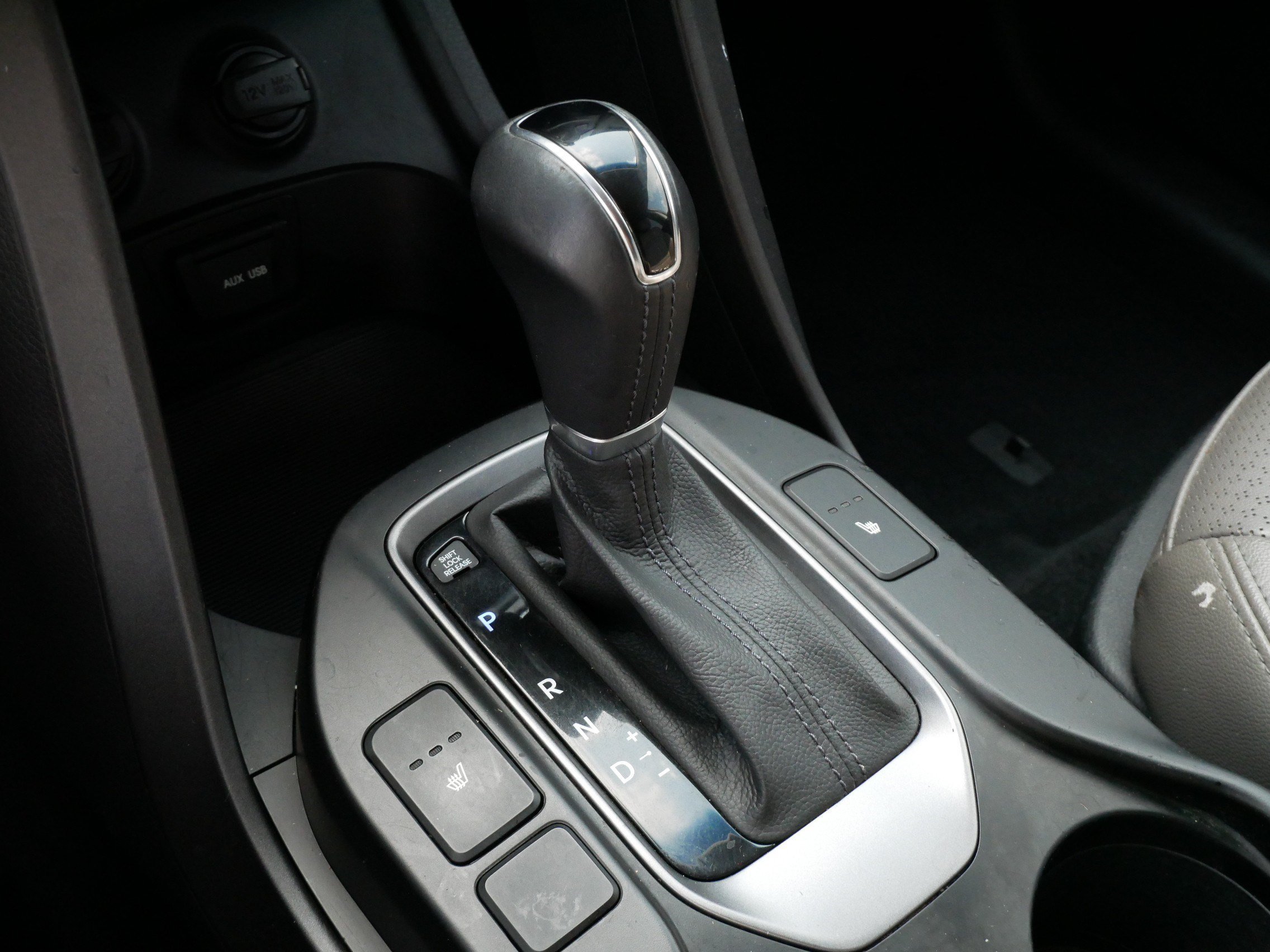 Used 2013 Mineral Gray Hyundai 2.0T Sport image 24