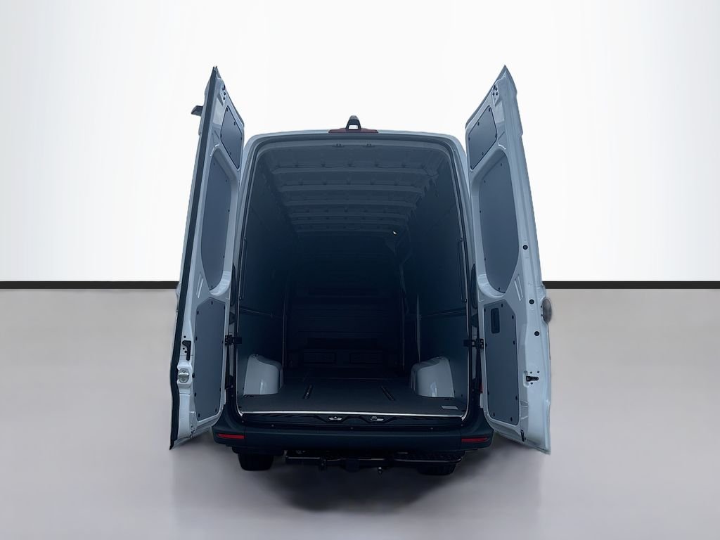 New 2026 Arctic White Mercedes-Benz Cargo 170 WB image 9
