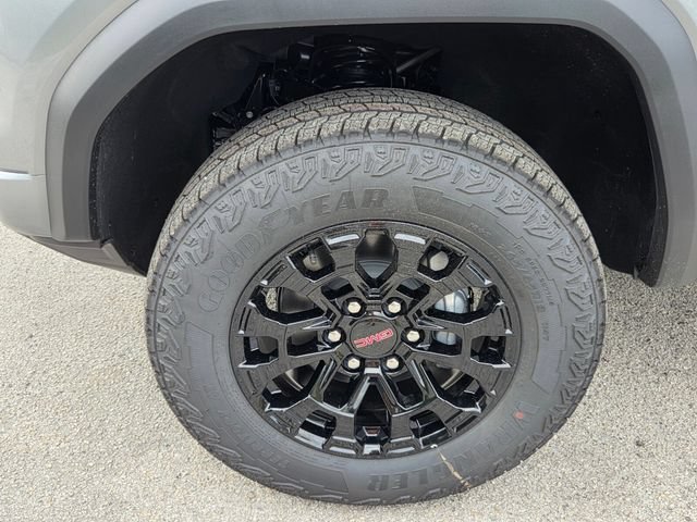 New 2026 Sterling Metallic GMC Elevation image 4