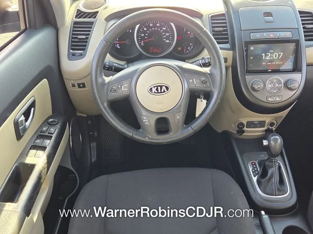 Used 2012 Silver Kia Exclaim image 7