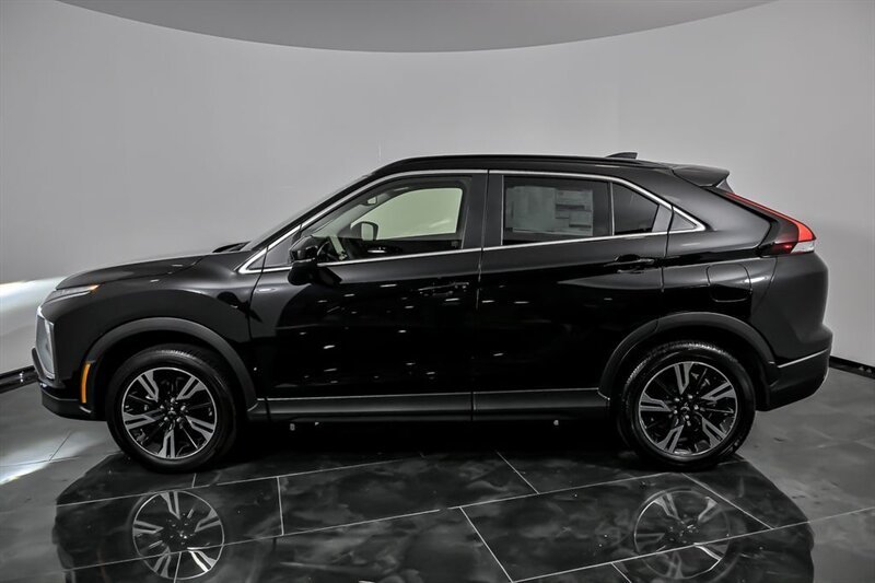 2025 Mitsubishi Eclipse Cross SE - Photo 6