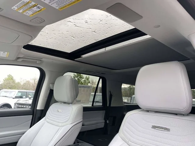 New 2026 Star White Metallic Tri-Coat Ford Platinum image 12