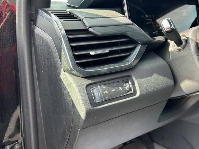 Used 2025 Black GMC AT4 image 34