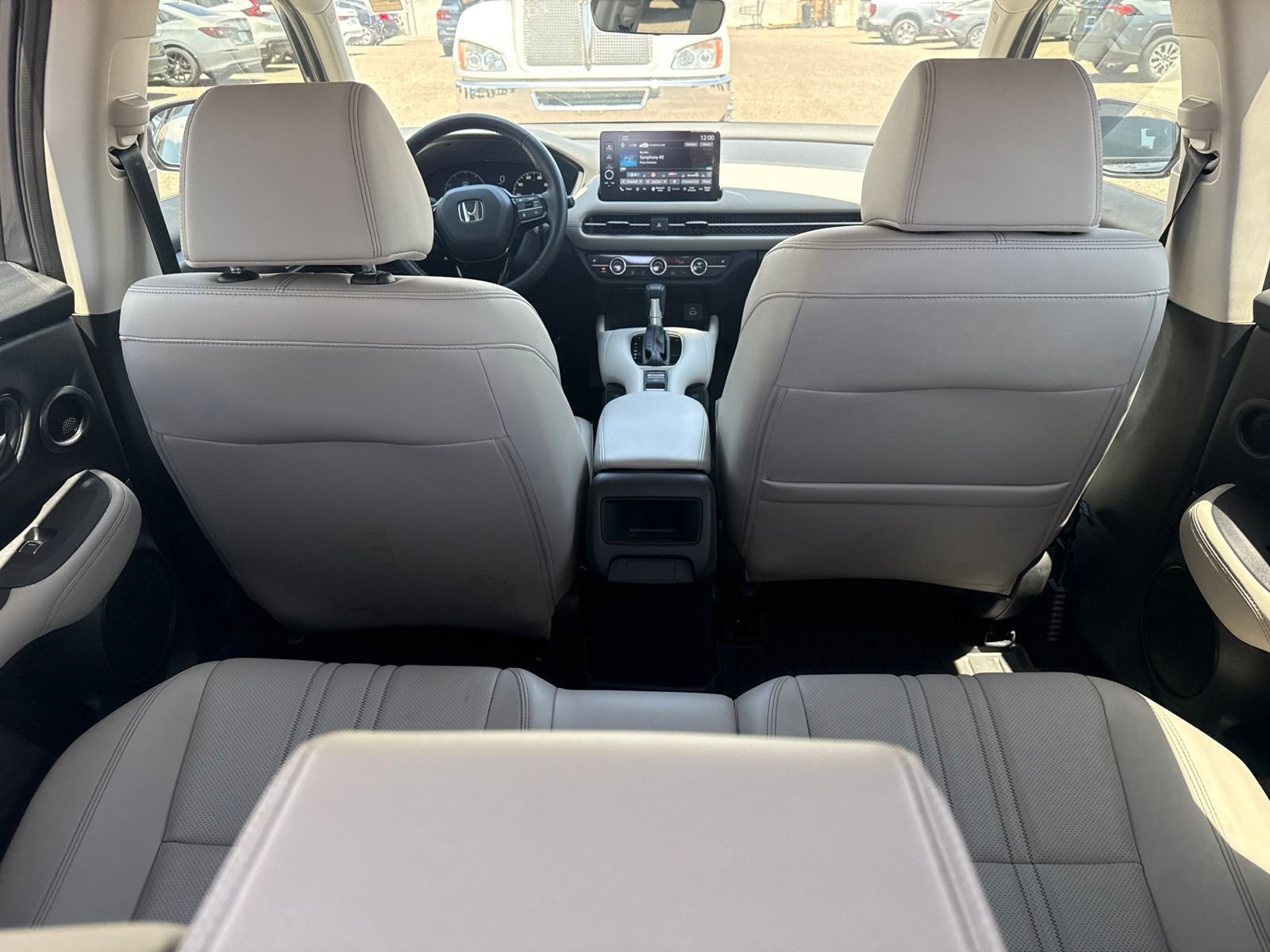 2025 Honda HR-V EX-L - Photo 10