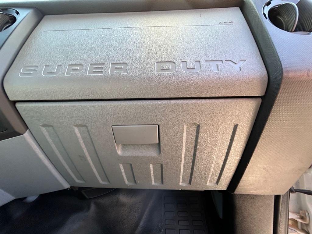 Used 2015 White Ford XL image 24