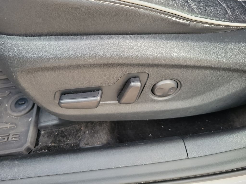 Used 2020 Steel Gray Kia SX image 24
