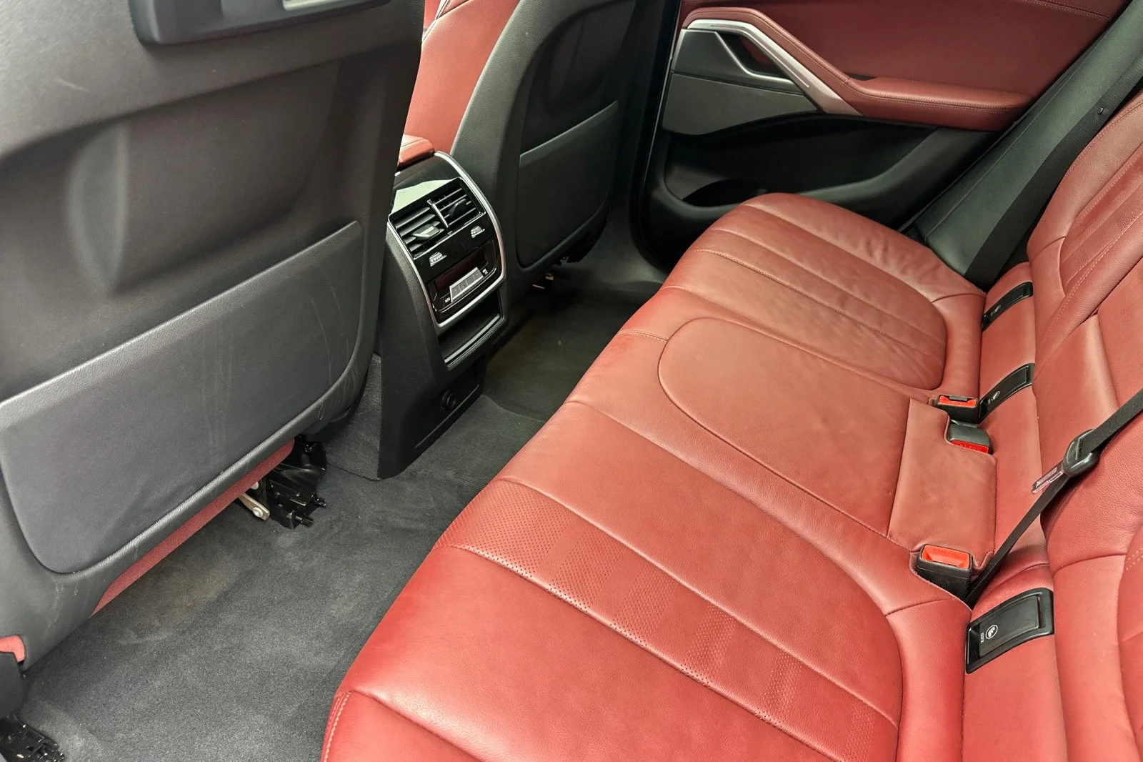 2021 BMW X6 40i - Photo 11