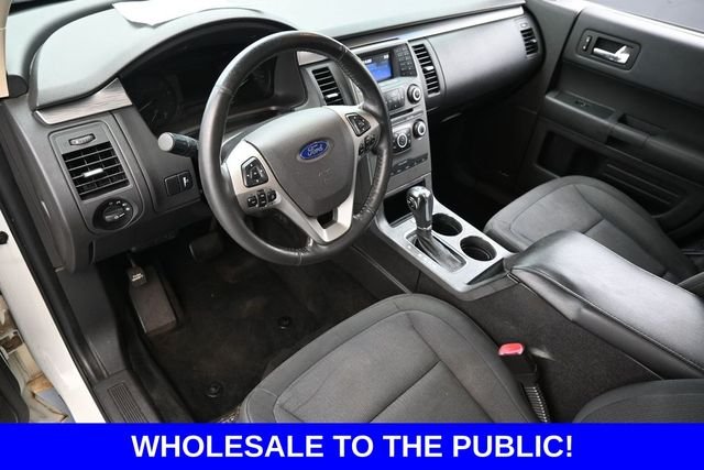 Used 2013 White Ford SE image 11