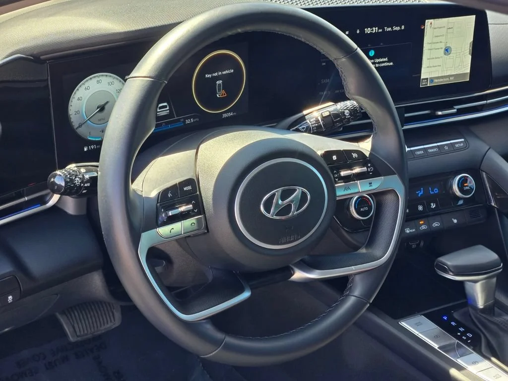 Used 2022 Intense Blue Hyundai Limited image 18