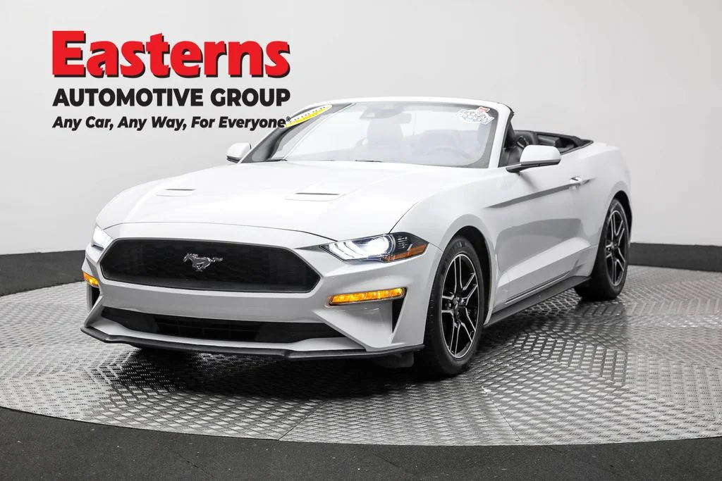 Used 2022 White Ford EcoBoost Premium image 1