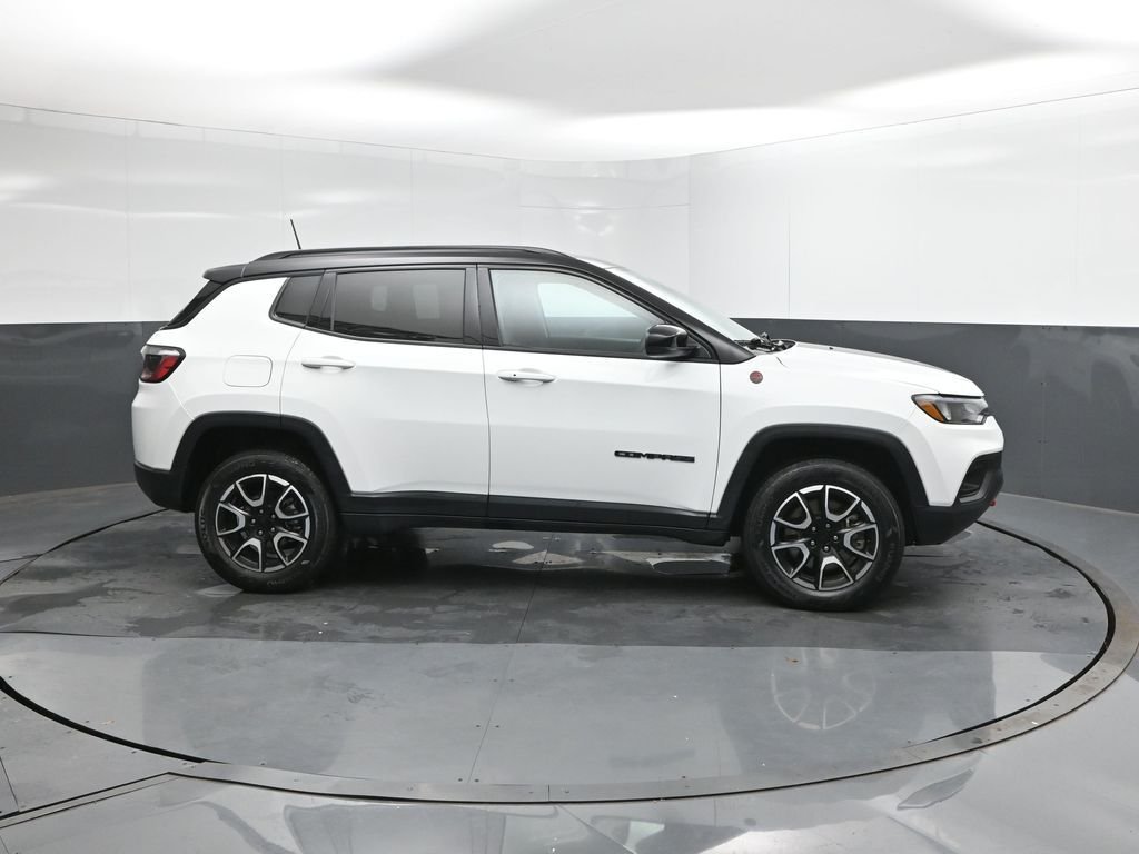 Used 2024 White Jeep Trailhawk image 15