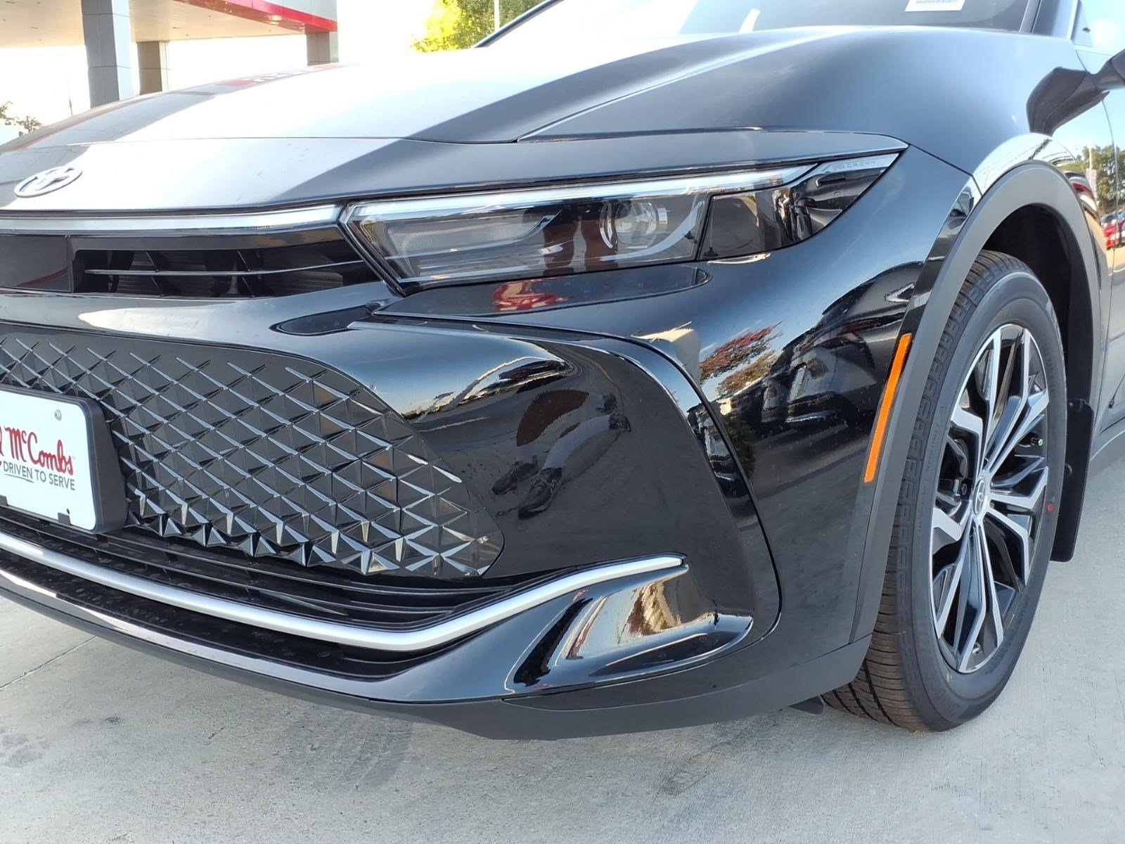 New 2026 Black Toyota XLE image 15
