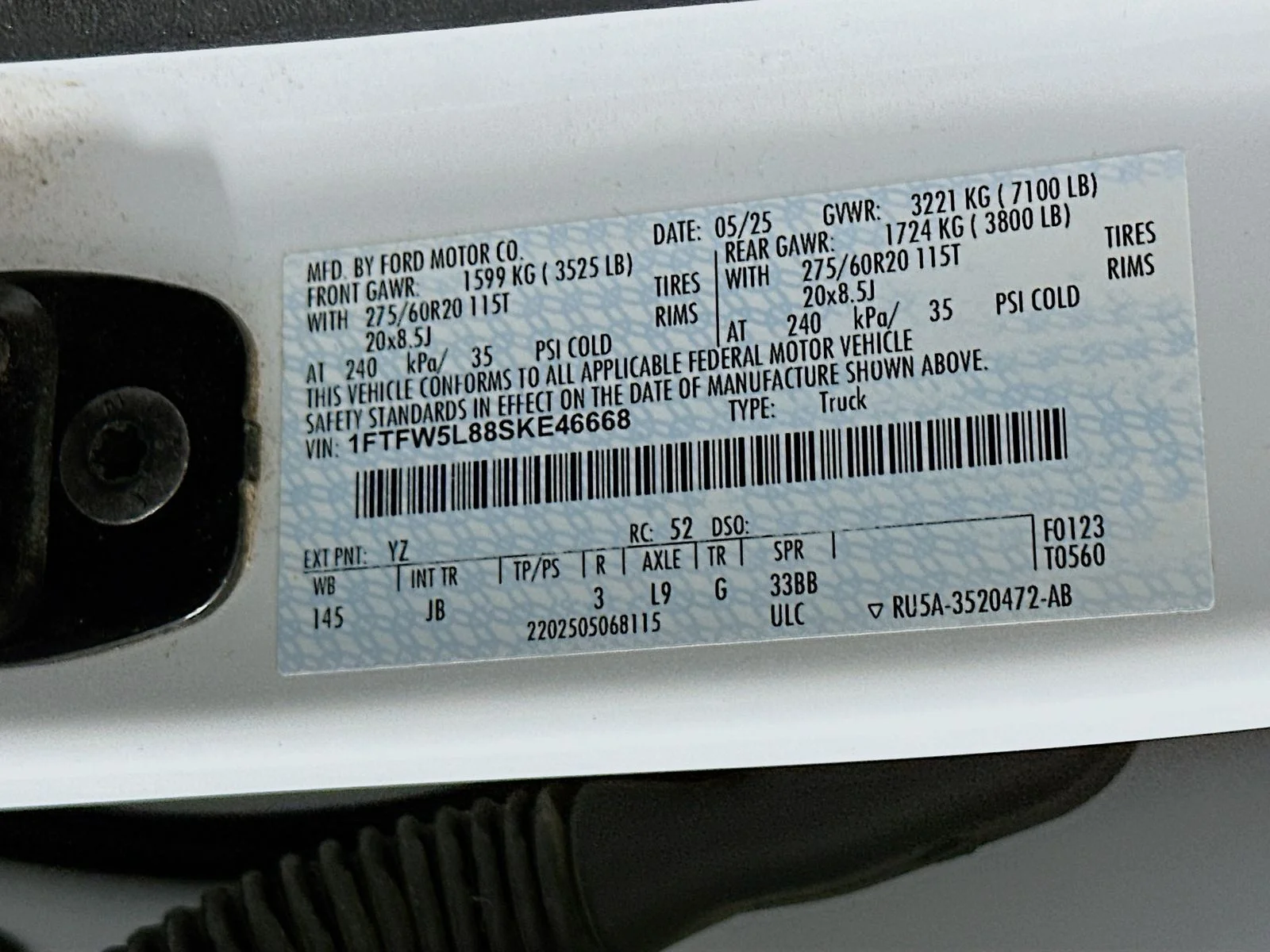 Used 2025 Oxford White Ford Lariat image 33