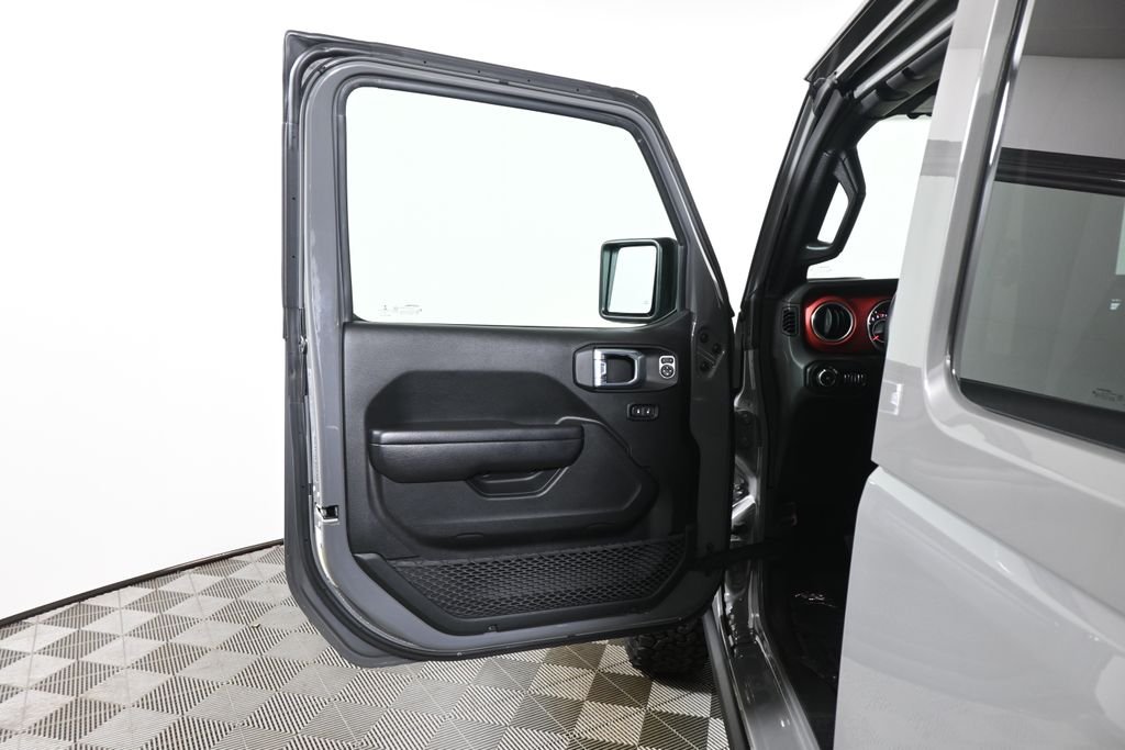Used 2021 Gray Jeep Rubicon image 28
