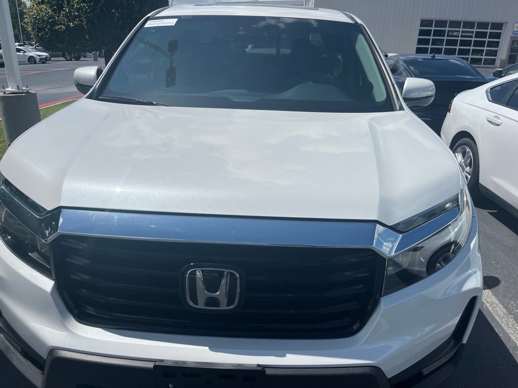 Certified Used 2023 Platinum White Pearl Honda RTL-E image 2