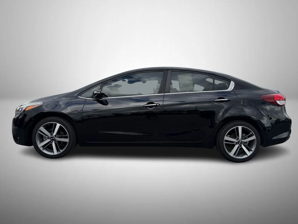 Used 2017 Black Kia EX image 6