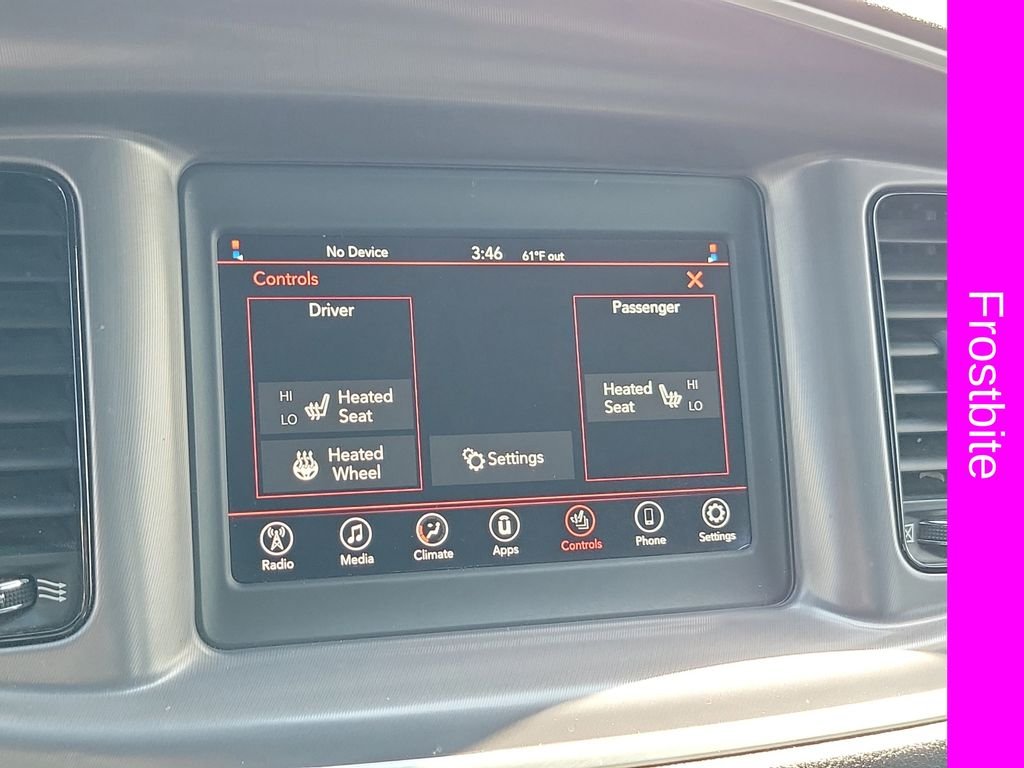 Used 2021  Dodge SXT image 27
