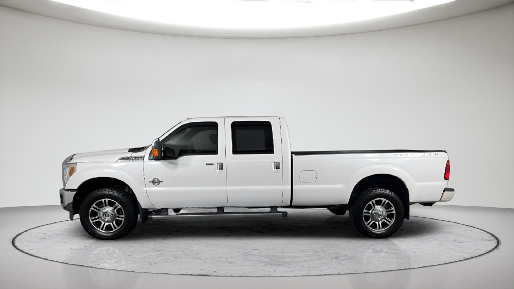 Used 2015 White Platinum Clearcoat Metallic Ford Platinum image 24
