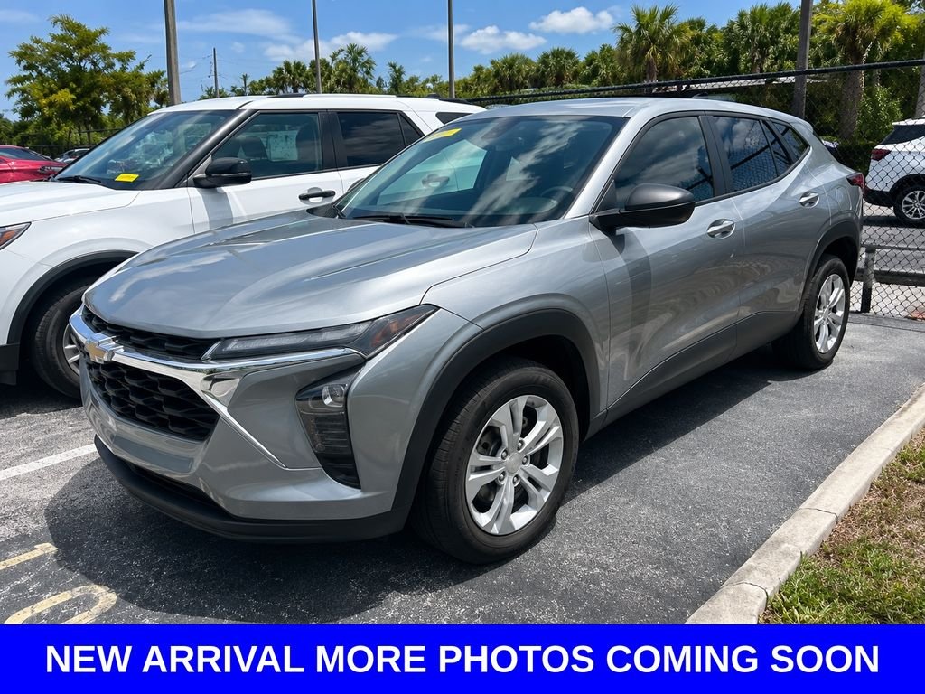 Used 2024 Gray Chevrolet LS image 2