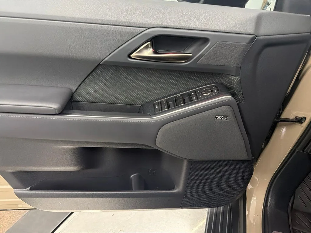 Used 2025 Black Lexus 550 Overtrail+ image 17