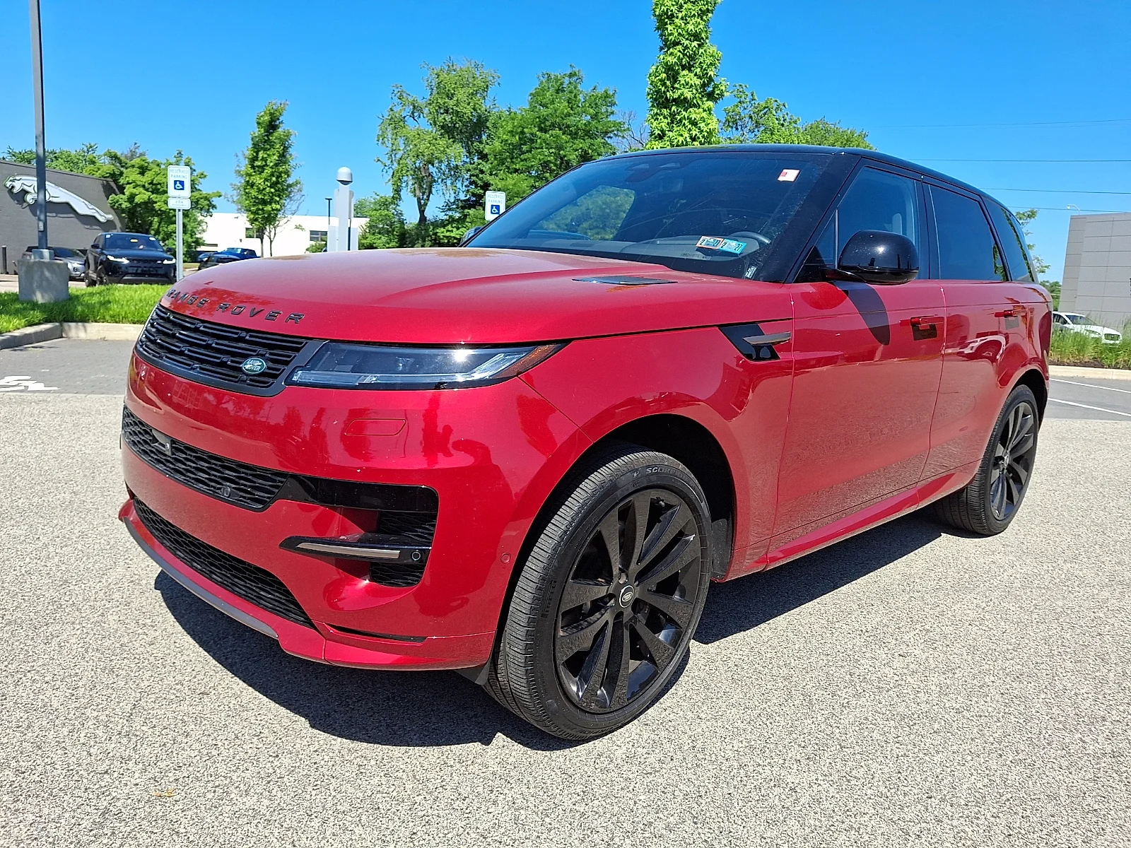 2025 Land Rover Range Rover Sport P400 MHEV Dynamic SE's photo