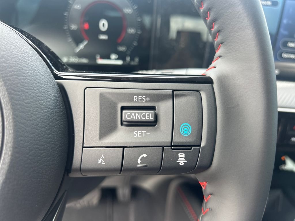 New 2026 Nissan Kicks SR 4D Sport Utility