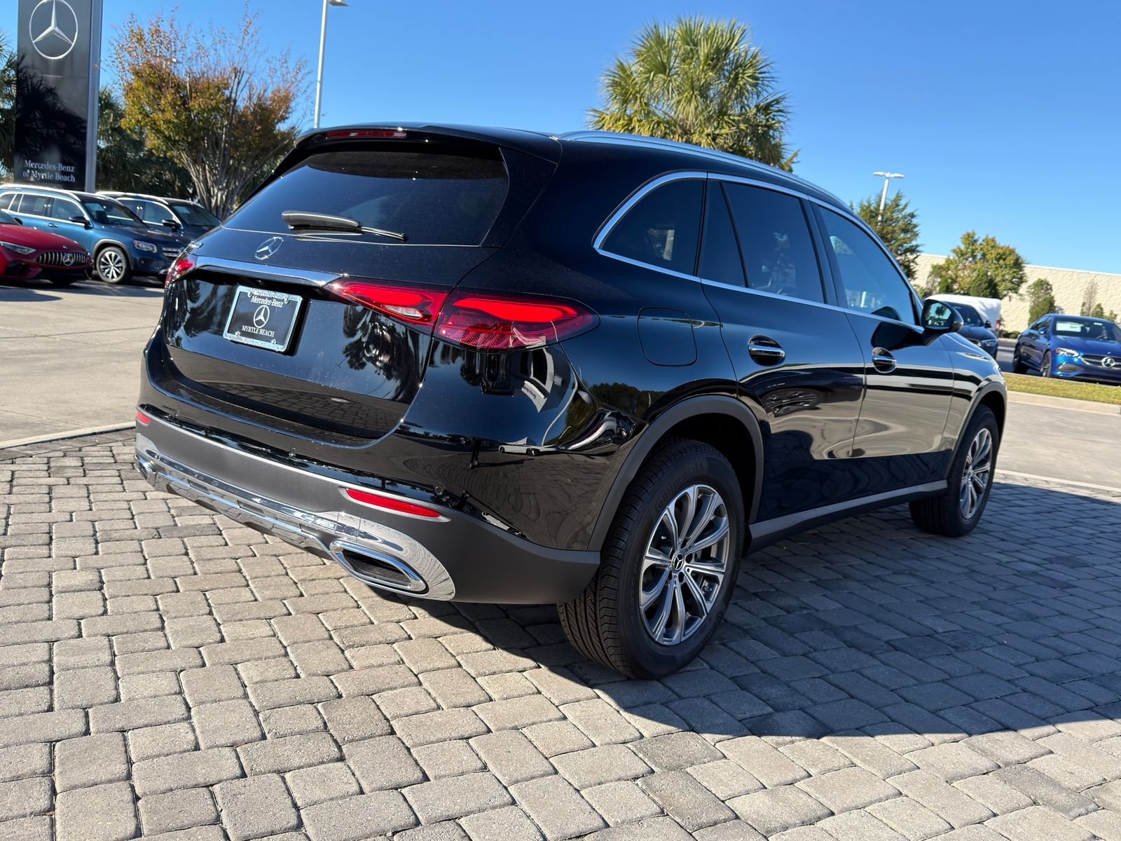 New 2026 Black Mercedes-Benz GLC 300 image 8