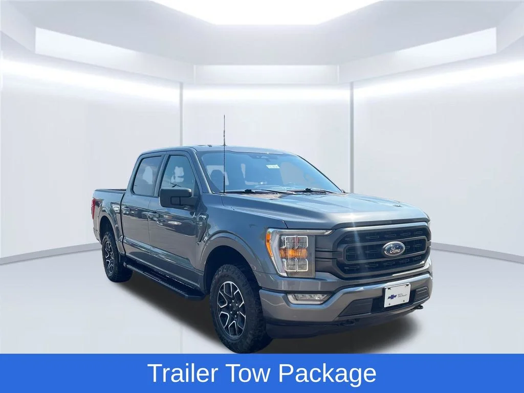 Used 2023  Ford XLT image 9