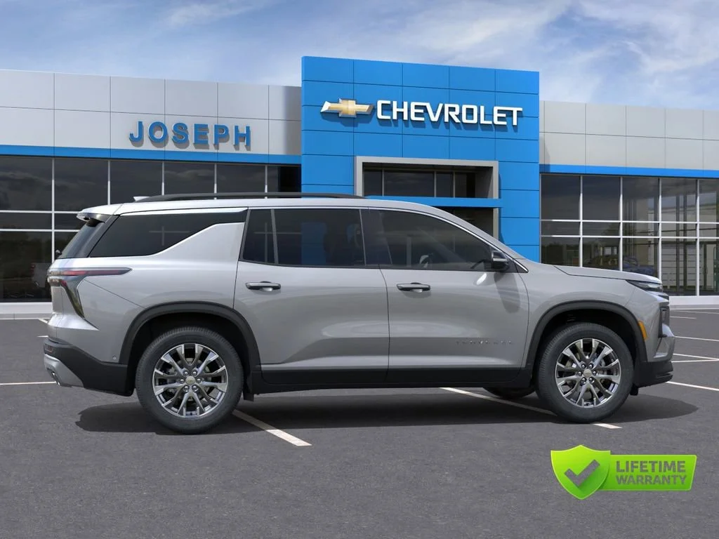 2026 Chevrolet Traverse FWD LT's photo