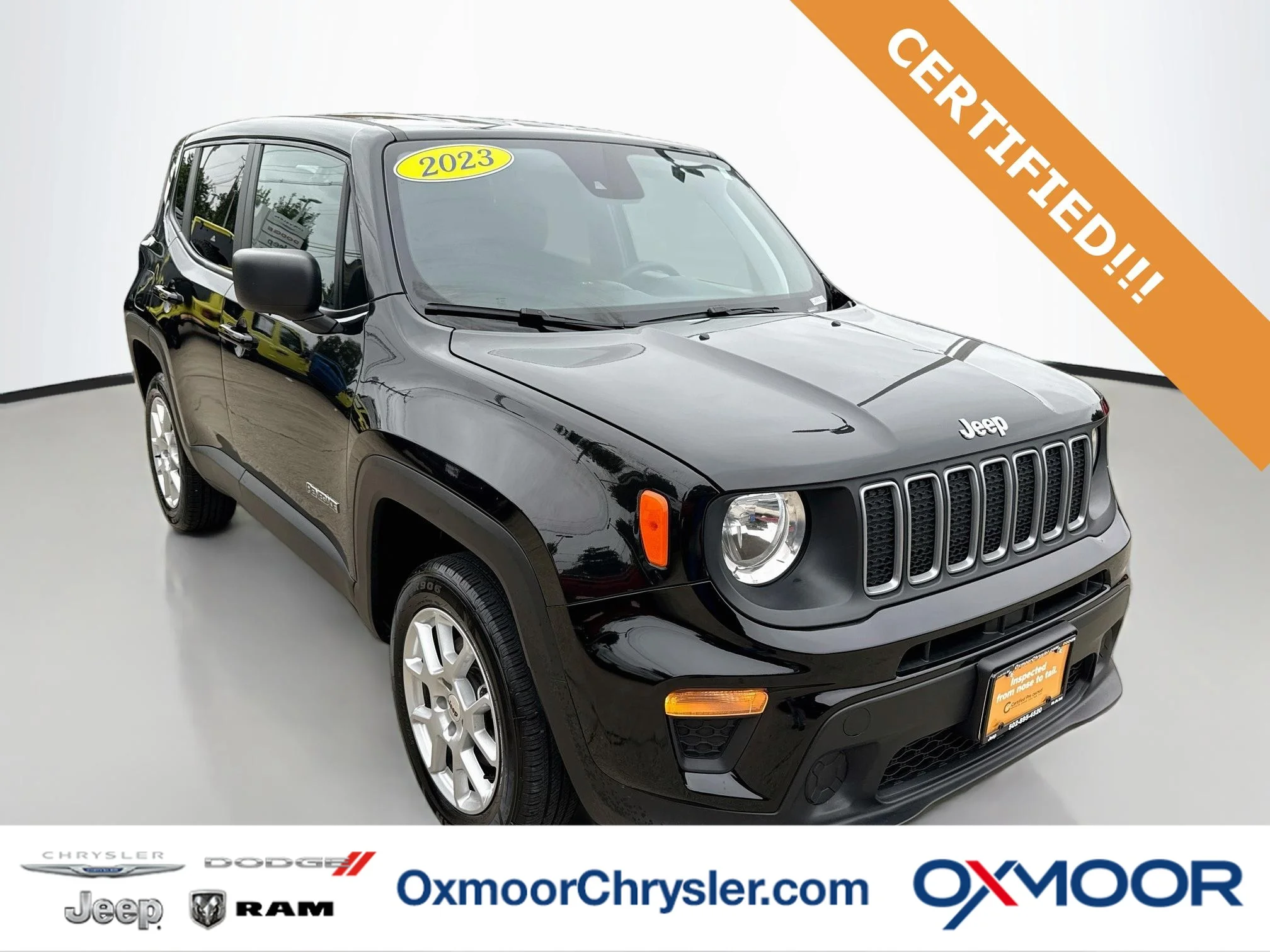 Used 2023 Black Clearcoat Jeep Latitude image 1