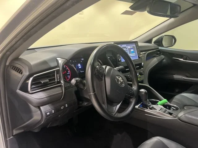 2022 Toyota Camry XSE - Photo 9