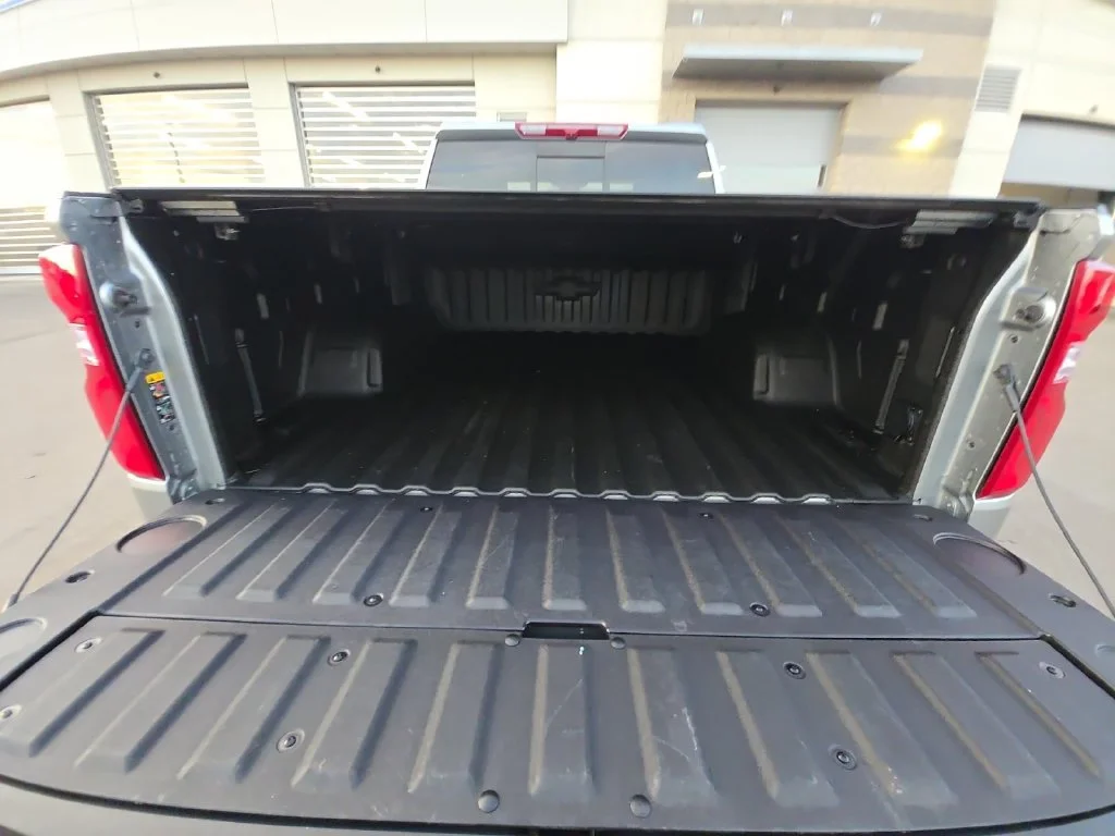 Used 2026 Sterling Gray Metallic Chevrolet LT Trail Boss image 29