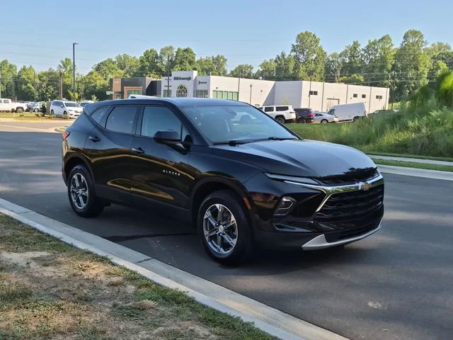 Used 2025 Black Chevrolet LT image 15